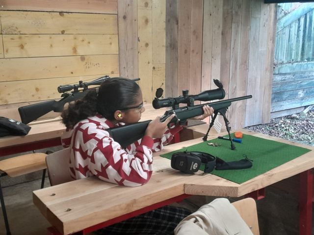 Tir à la carabine 22 LR au pas de tir 50 mètres